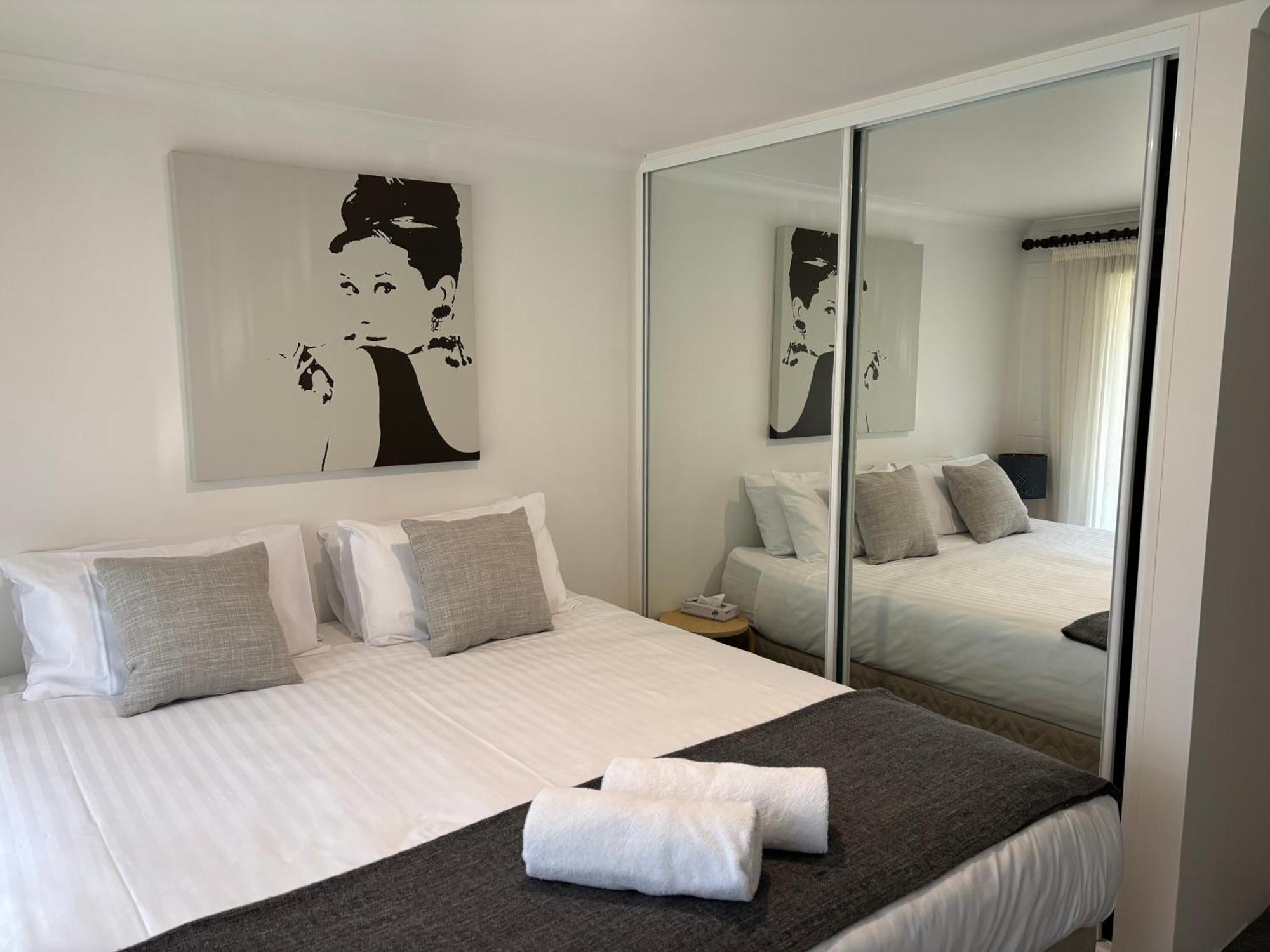 Cedarwood Apartments Фолс Крийк Екстериор снимка