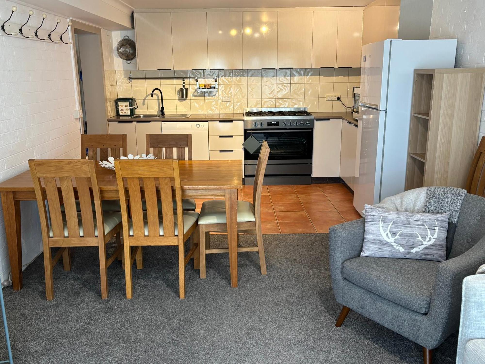 Cedarwood Apartments Фолс Крийк Екстериор снимка